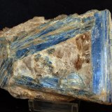 Cianita
11 x 7 cm
(Autor: Pedro Antonio)