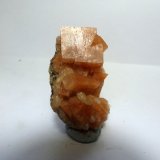 Heulandita-Ca y Chabazita-Ca
Medida: 3 x 1,8 x 1,5 cm
(Autor: Sergio Pequeño)