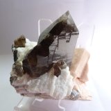 Cuarzo (variedad ahumado), Microclina y Albita
Medida: 6 x 5,3 x 3 cm
(Autor: Sergio Pequeño)