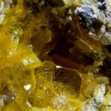 Wulfenita
Cristal mayor 2 mm
(Autor: Jorgina-Agusti-Màrius)