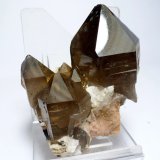 Cuarzo (variedad ahumado)
Medida: 5,7 x 4,9 x 3 cm
(Autor: Sergio Pequeño)