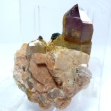 Cuarzo (variedad amatista)
Medida: 3,7x2,7x2,6 cm
(Autor: Sergio Pequeño)