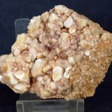 Microclina
8 x 5 cm
(Autor: Pedro Antonio)