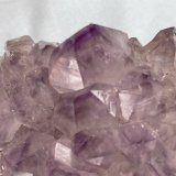 Cuarzo (variedad amatista)
7,5cm de ancho y 4,5cm de alto
(Autor: castrominerals)