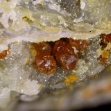 Esfalerita
Cristales mayores 1 mm
(Autor: Jorgina-Agusti-Màrius)