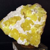 Azufre
9 x 9 cm
(Autor: Pedro Antonio)