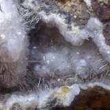 Analcima y Natrolita-Mesolita
Geoda de 2 cm
(Autor: Cristalino)