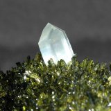 Cuarzo, Epidota
6,1 x 5,2 cm.
(Autor: Xavier bordas)