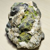Mimetita, Galena, Barita, Fluorita, Calcita
96 mm x 76 mm. Masa: 614 g.
(Autor: Carles Millan)