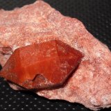 Cuarzo (variedad hematoideo)
20 x 9 mm cristal
(Autor: Jordi Franco)