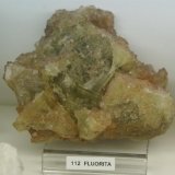 Fluorita recubierta de Cuarzo
80 x 70 cr gr. 28 mm.
(Autor: Jesus Franquesa Baucells)
