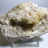 Dolomita
9,1 x 6 x 4,2 cm
(Autor: heat00)