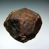 Almandino (Grupo Granate)
5 x 5 cm.
(Autor: Antonio P. López)