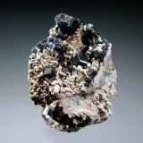 Schorlomita y Nefelina
5 x 5 cm.
(Autor: Antonio P. López)