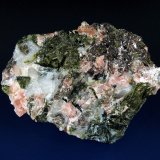 Calcita, Epidota, Ferropargasita, Titanita, Andradita, Cuarzo
8 x 6 cm.
(Autor: Antonio P. López)