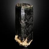 Aegirina
8 x 3 cm.
(Autor: Antonio P. López)
