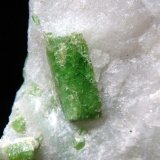 Pargasita
Cristal de 1,8 cm.
(Autor: Antonio P. López)