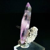 Cuarzo (variedad amatista)
7 x 3 cm.
(Autor: Antonio P. López)