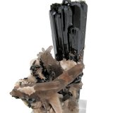 Aegirina, cuarzo, ortoclasa
79 mm x 61 mm. Cristal principal: 77 mm de altura,
(Autor: Carles Millan)