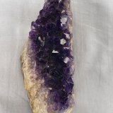 Cuarzo (variedad amatista)
13cm de ancho y 3cm de alto
(Autor: castrominerals)
