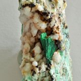Malaquita, Cuarzo, Calcopirita
5,5 x 3 x 2,5 cm
(Autor: Raúl S. Llorente)