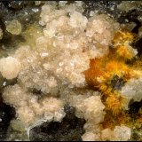 Escorodita y Karibibita.
Campo de visión de 2 mm.
(Autor: Antonio Carmona)