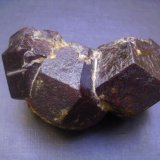 Almandino
7,5 x 5 x 4,5 cm
(Autor: Antonio Alcaide)