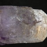Cuarzo (variedad amatista)
130x55x40 mm.
(Autor: Luis Edmundo Sánchez Roja)