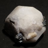 Analcima y aegirina
5x4,5 cm
(Autor: Ander Ispizua Juan)