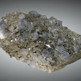 Fluorapatito, cuarzo
16 x 12cm
(Autor: Raul Vancouver)