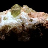 Fluorapatito (variedad esparraguina)
26 x 20 x 16 mm.
(Autor: José Luis Zamora)