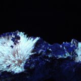 Aragonito
ejemplar 5 cm
(Autor: Cesar M. Salvan)