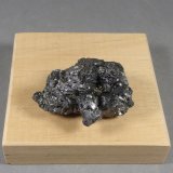 Argyrodita con Estefanita.
39 x 2,2 x 2,3 cm. 39,99 g.
(Autor: J. G. Alcolea)