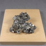 Arsenopirita
5 x 4 x 1,4 cm.  45 g.
(Autor: J. G. Alcolea)