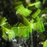 Autunita
FOV 0.5 cm
(Autor: Cesar M. Salvan)