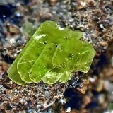 Autunita
Cristal de 3 mm
(Autor: usoz)