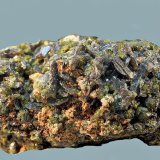 Axinita-(Fe) y grosularia
45 x 18 mm
(Autor: Antonio Carmona)