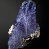 Axinita-(Mg)
3.5 x 1 x 6 cm / cristal principal: 5.9 cm
(Autor: Museo MIM)