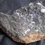 basalto, pirita y andradita (granate)
12 cm
(Autor: canada)