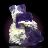 Fluorita, Barita
9x7cm, cristal de 35mm de arista
(Autor: Raul Vancouver)