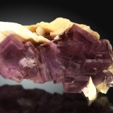 Fluorita, Barita
13x6cm, cristales hasta 35mm de arista
(Autor: Raul Vancouver)