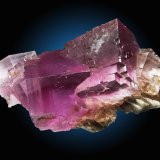 Fluorita, Barita
10x7cm, cristales de 4cm de arista
(Autor: Raul Vancouver)