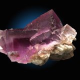 Fluorita, Barita
10x7cm, cristales de 4cm de arista
(Autor: Raul Vancouver)