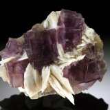 Fluorita, Barita
10.5 x 8.5cm, cristales hasta 2.7cm de arista
(Autor: Raul Vancouver)