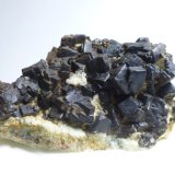 Goethita pseudo. Pirita
5x3cm
(Autor: heat00)