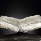 Bertrandita
7.5 x 2.5 x 1.5 cm / cristal principal: 4.1 cm
(Autor: Museo MIM)
