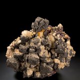 Bismuto con Dolomita y Eritrita
9 x 11 x 8 cm / cristal principal: 2.2 cm
(Autor: Museo MIM)