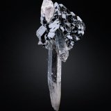 Bournonita en Cuarzo
5.5 x 6 x 13.5 cm / cristal principal: 5.5 cm
(Autor: Museo MIM)
