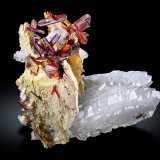 Brookita con Cuarzo (variedad faden) y  Feldespato (Grupo)
14.5 x 10 x 12 cm / Cristal principal: 3 cm.
(Autor: Museo MIM)