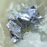 Molibdenita
Cristal de 4 mm
(Autor: Antonio Carmona)